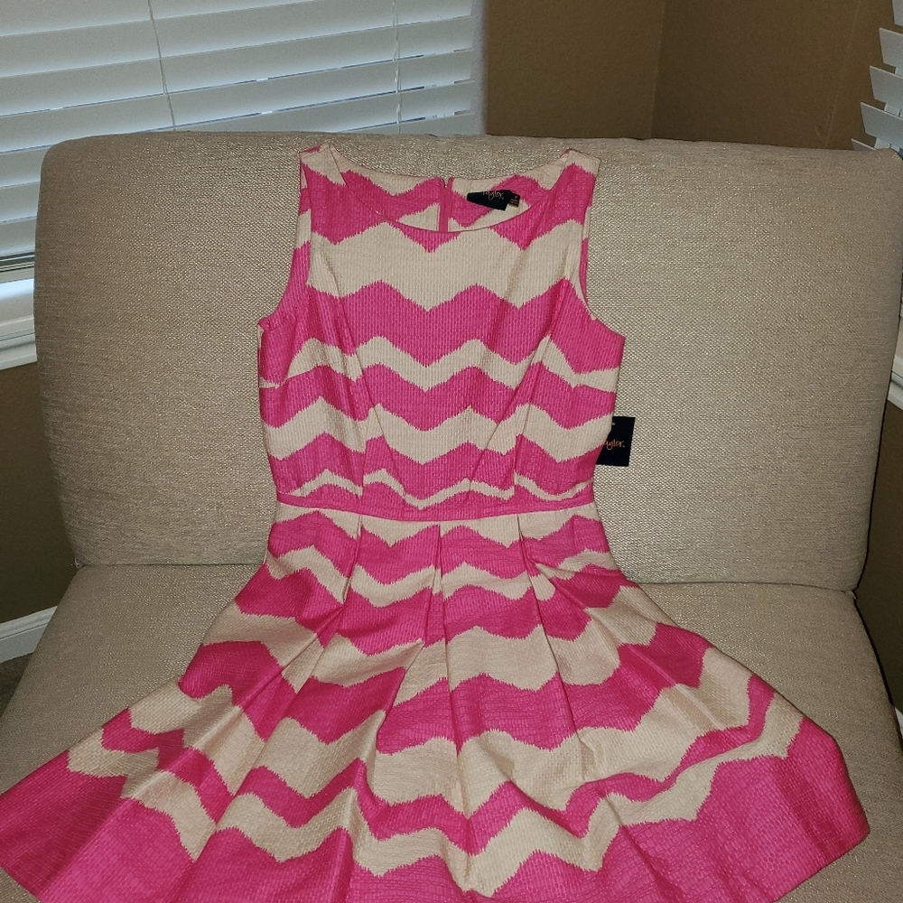 Just Taylor Dress